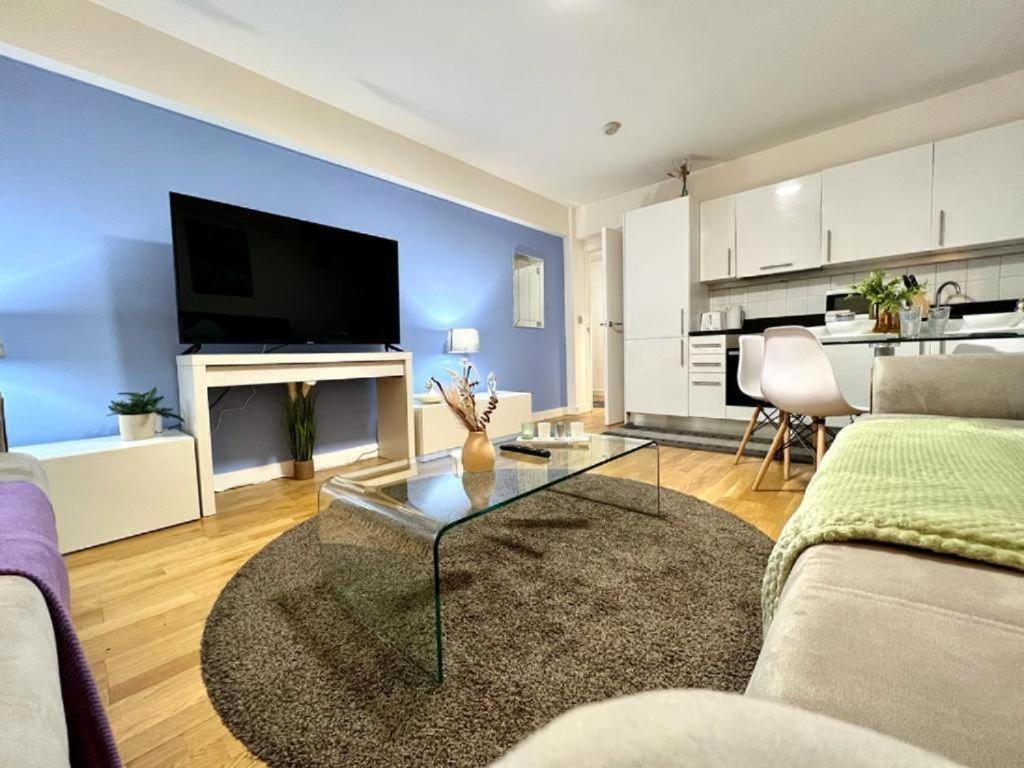Two Bedroom Edgware Road Apartamento